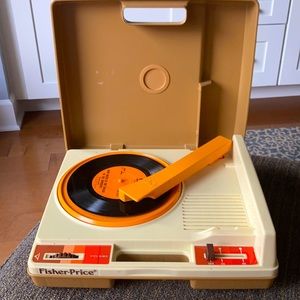 Vintage 1978 Fisher Price 33/45 rpm record player